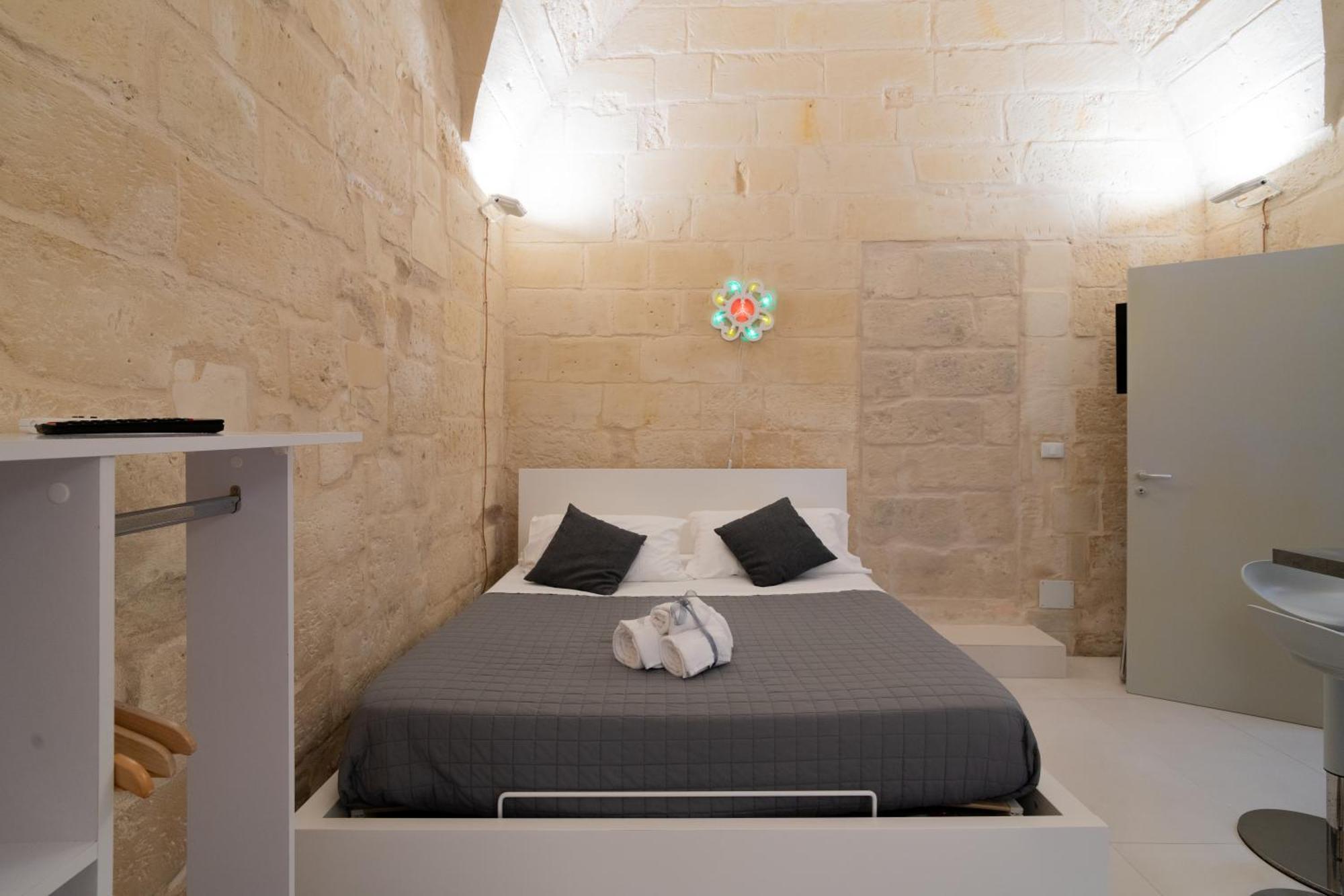 Essential Suite By Dimora Barocca Lecce Dış mekan fotoğraf